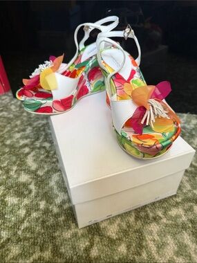White Floral Platform Wedge Sandals with Multicolor Bow
